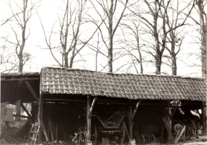 F61 Wagenloods bij boerderij Vogelenzang, 1963
